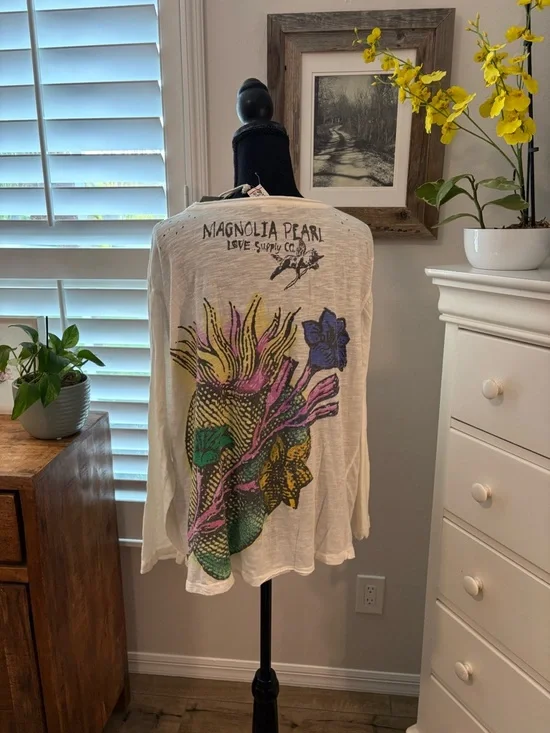 Magnolia Pearl NWT St. Augustine Viggo Long Sleeve T in True, OSFM - Picture 3 of 12